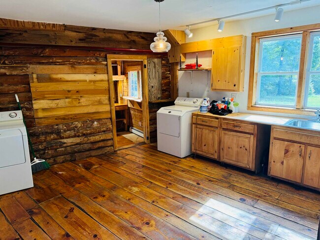 Building Photo - 369 Camp Rd