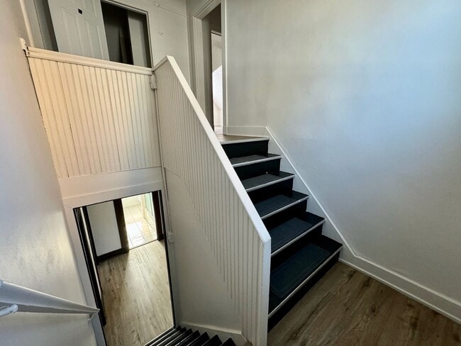 Building Photo - 301 W McMillan St