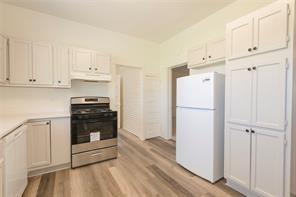 Building Photo - 307 S Crockett St