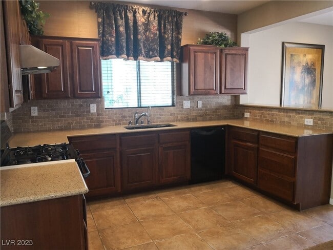 Building Photo - 4952 W Moberly Ave