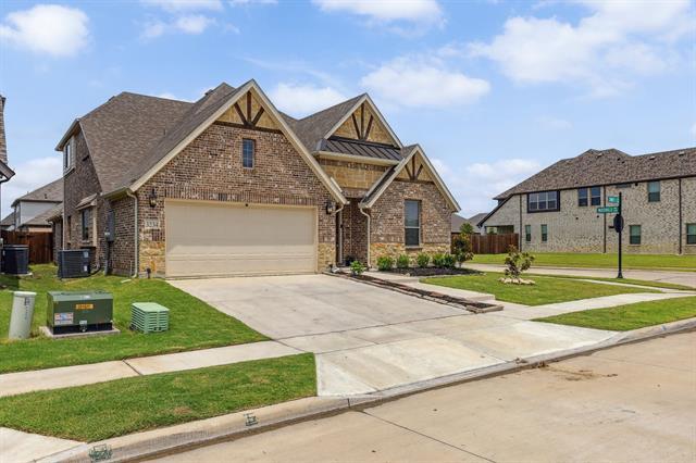 Building Photo - 3234 Cumby Dr