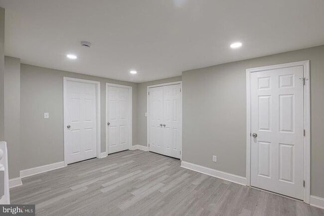 Building Photo - 4 Bedroom Beautiful Home