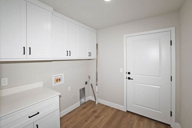 Building Photo - 4715 Scotty Dr