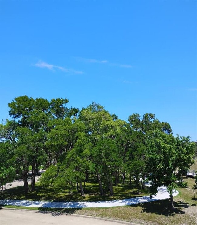 Building Photo - 3808 Glen Arbor Dr