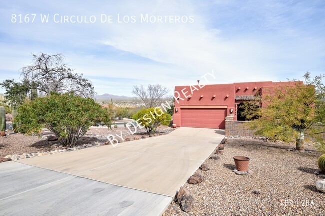 Building Photo - Stunning Santa Fe Style Home with Breathta...