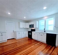 Building Photo - 268 1/2 Greenville Ave