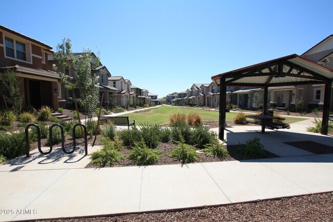 Building Photo - 20700 W White Rock Rd