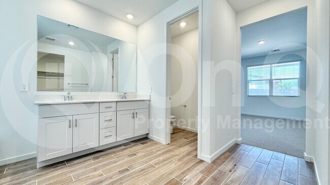 Building Photo - 141 N 175th Ave