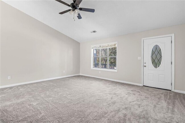 Building Photo - 5345 Memorial Ln SW