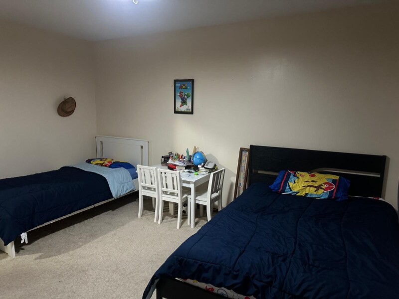 Building Photo - 183 Blakeford Dr