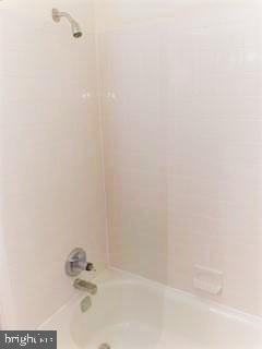 Building Photo - 934 S George Mason Dr