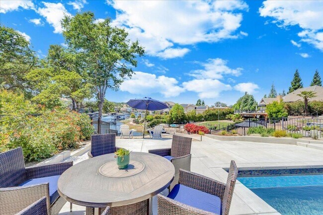 Building Photo - Luxury Lakefront Retreat with Pool, Hot Tu...