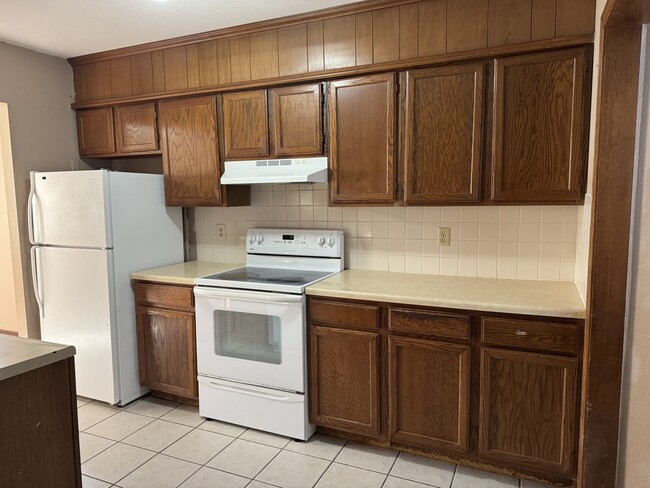 Building Photo - 1758 N Woodrow Ct