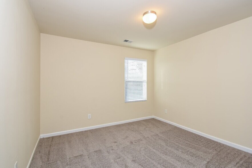 Building Photo - 60 Sharp Way