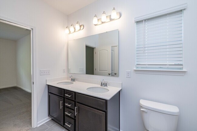 Building Photo - 3 Bedroom Home - Stonebridge Fairways - AV...