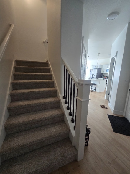 Building Photo - 967 W Sunspear Dr