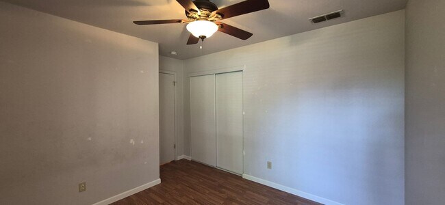 Building Photo - 642 Silvertop Way