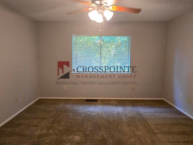 Building Photo - Available Now! Spacious 2-Bedroom, 1.5-Bath Townhome in White Oak!