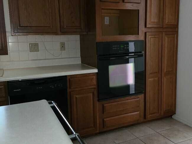 Building Photo - 3 Bedroom Single Family Home in Florissant