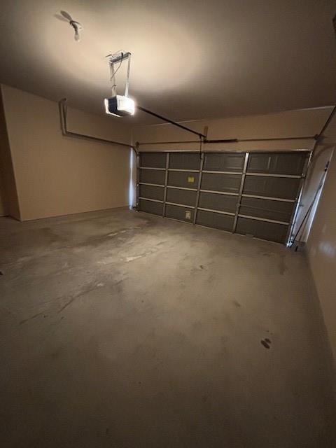 Building Photo - 995 Arbor Glen