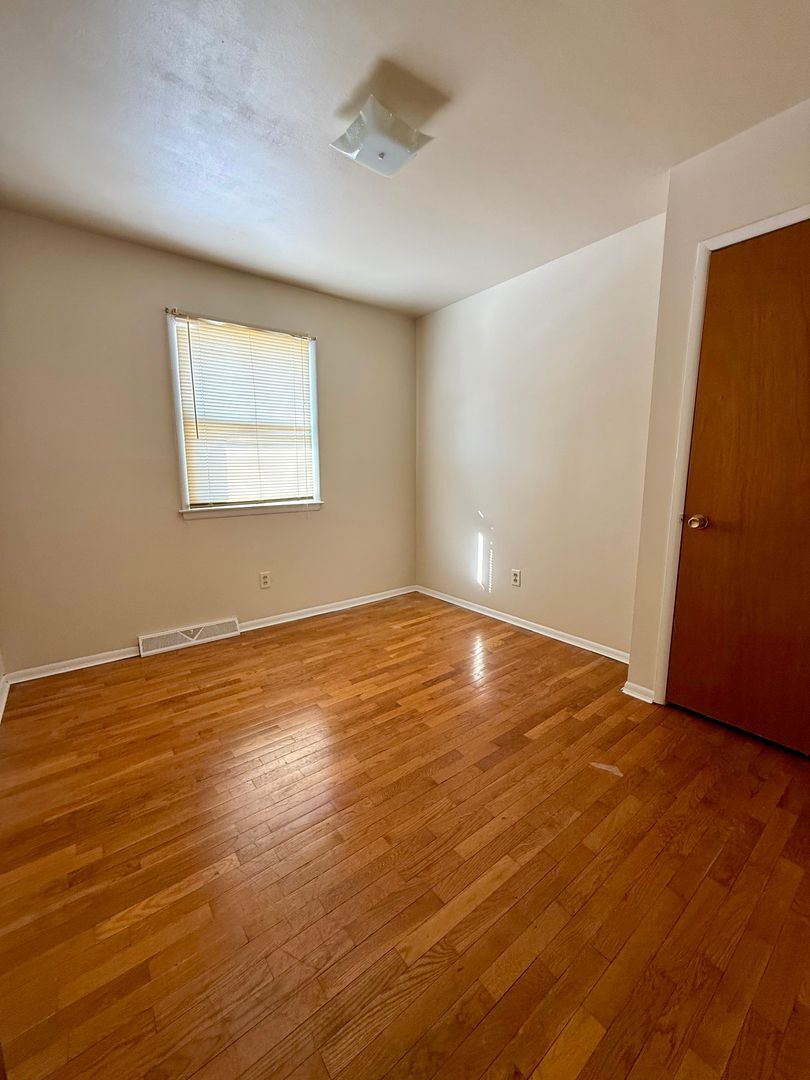 Building Photo - 6255 Peachtree St