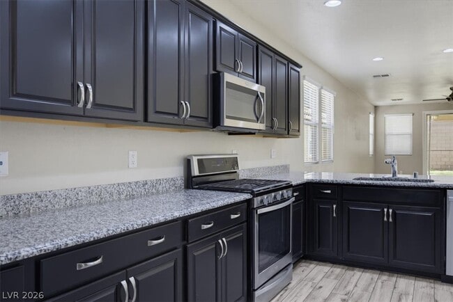 Building Photo - 917 Spiracle Ave