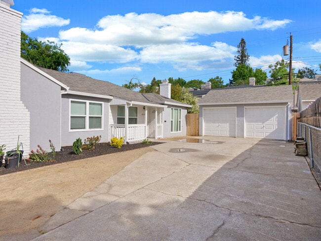 Building Photo - FOR RENT in Sacramento! 2533 Michelle Dr, ...