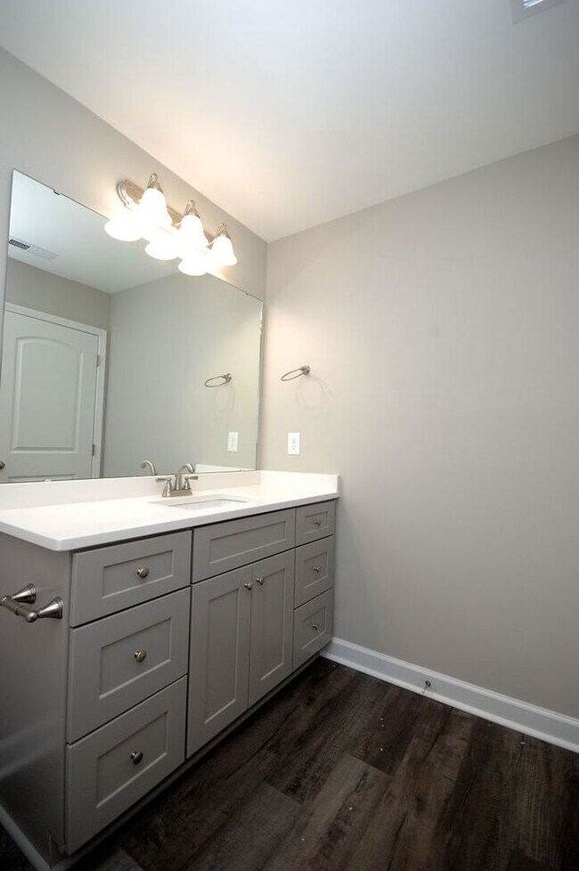 Building Photo - 510 W First St Princeton, NC 27569