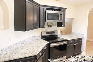 Building Photo - 16311 Persimmon Well