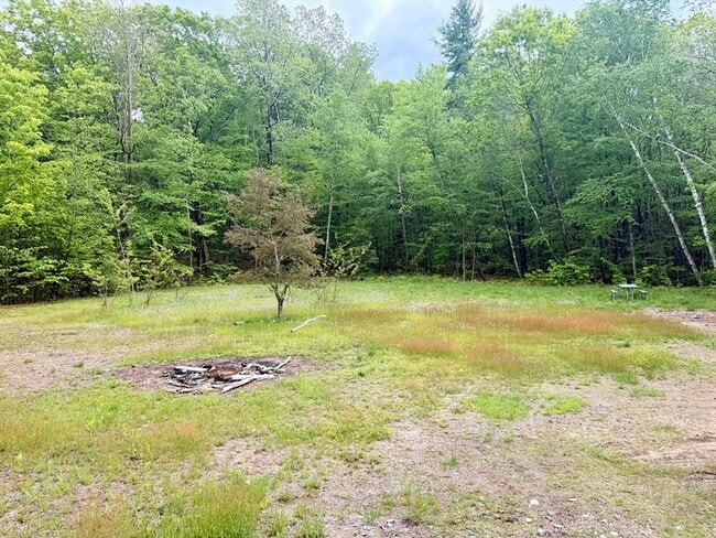 Building Photo - 59 Mile Hill Rd
