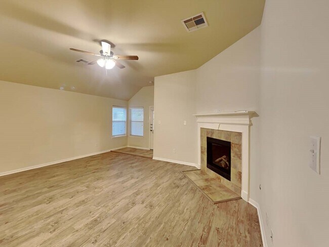 Building Photo - 30619 Ginger Trace Dr