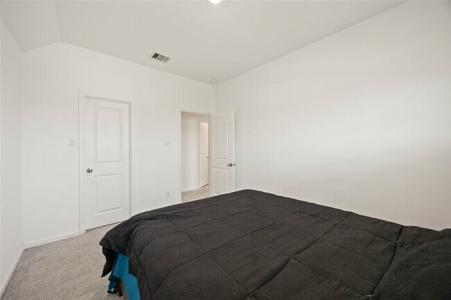 Building Photo - 4238 Redford Valley Rd