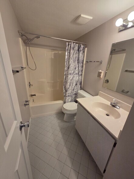 Building Photo - 232 Pebble Beach Blvd