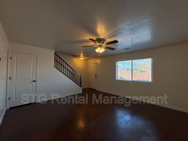 Building Photo - 2801 E 450 N