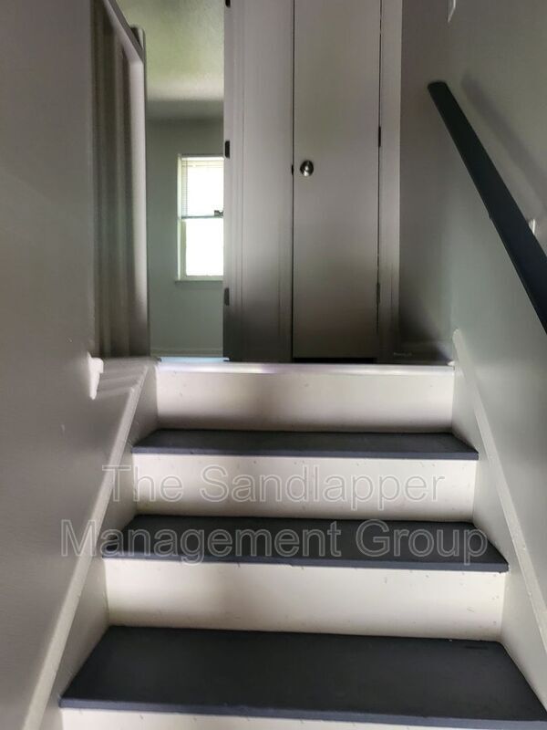 Building Photo - 126 Langley Dr