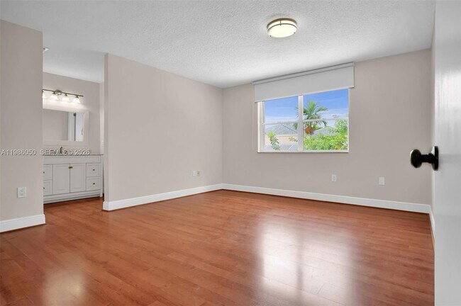 Building Photo - 11811 SW 102nd St