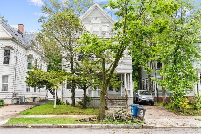 Building Photo - 379 Winthrop Ave