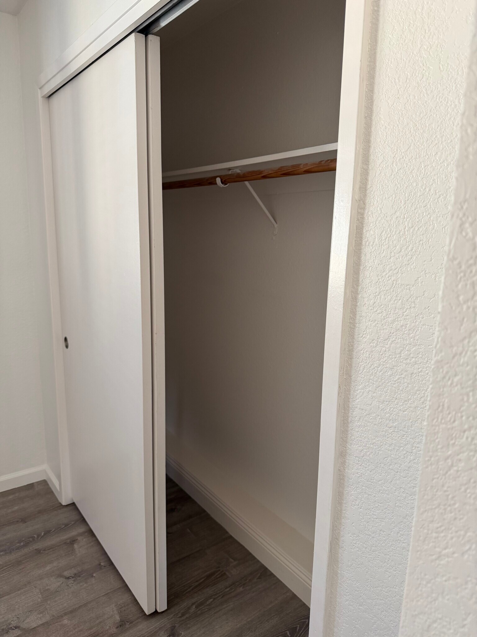 Building Photo - 1084 Baden Ave