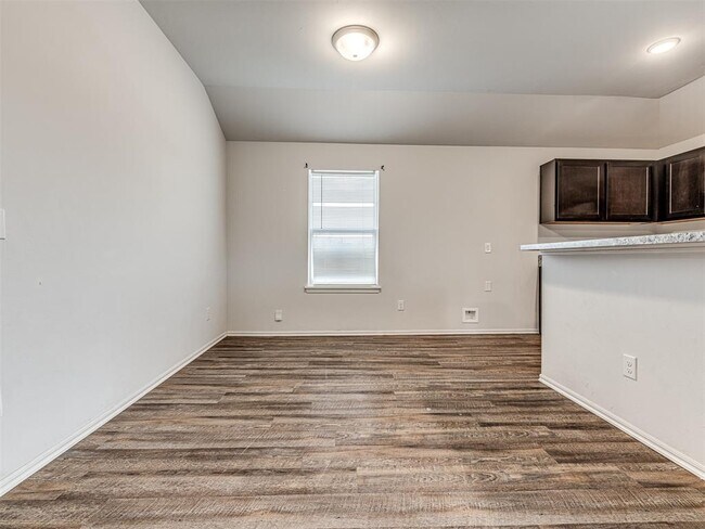 Building Photo - 1125 S Appaloosa Ln