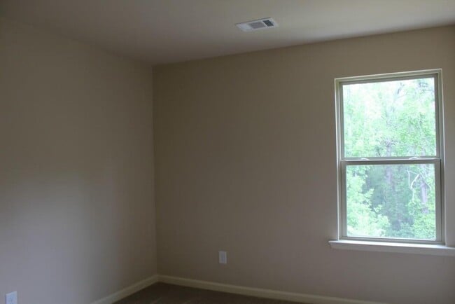 Building Photo - 3572 Brockenhurst Dr