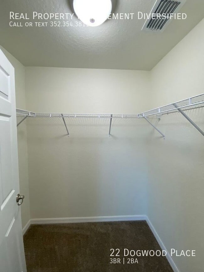 Building Photo - 22 Dogwood Pl