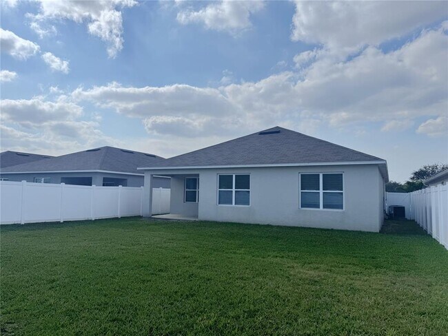 Building Photo - 1805 Rain Lily Pl