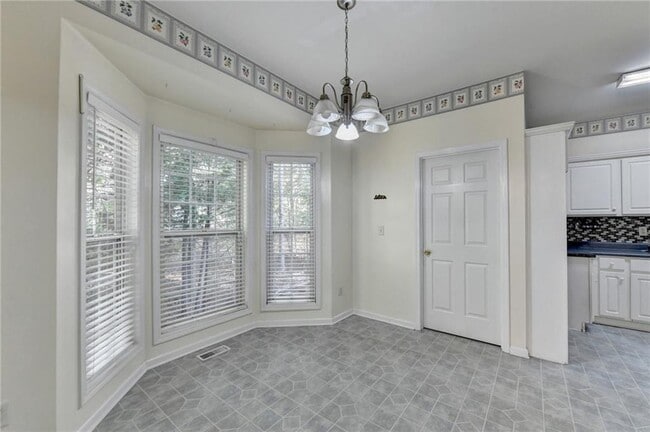 Building Photo - 236 Windy Cir