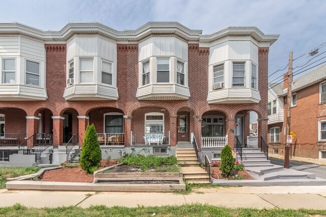 Primary Photo - Spacious 3BR Allentown Gem – Comfort & Con...