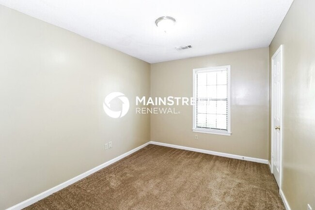 Building Photo - 3 Bedroom Pet-Friendly Home in Cordova, TN with Main Street Renewal