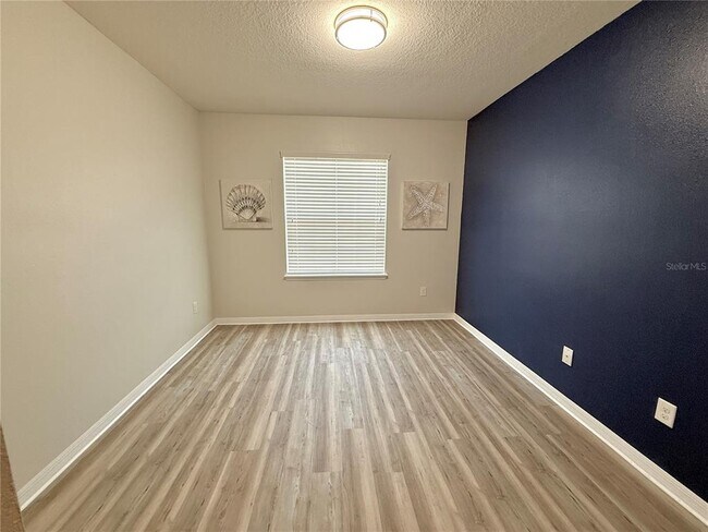 Building Photo - 10415 Butterfly Wing Ct