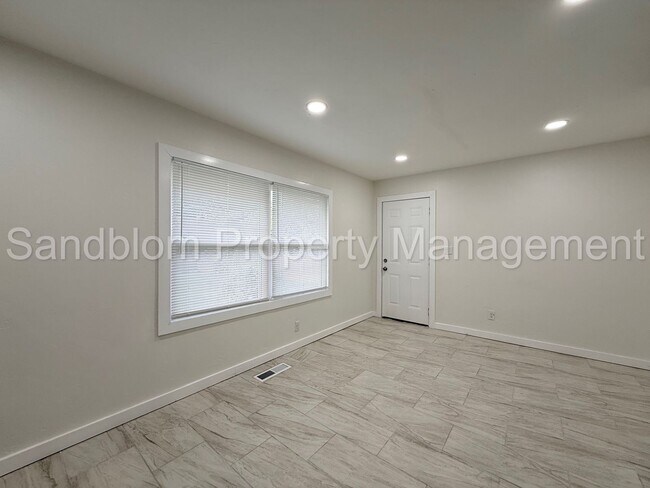 Building Photo - For Lease | Midtown Tulsa | Available Now!