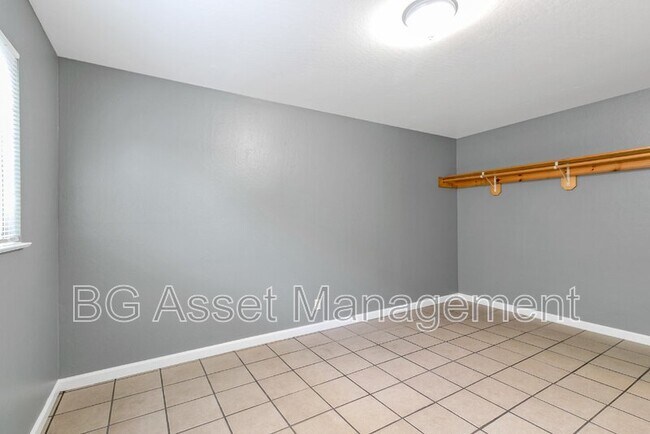 Building Photo - 1529 23rd St