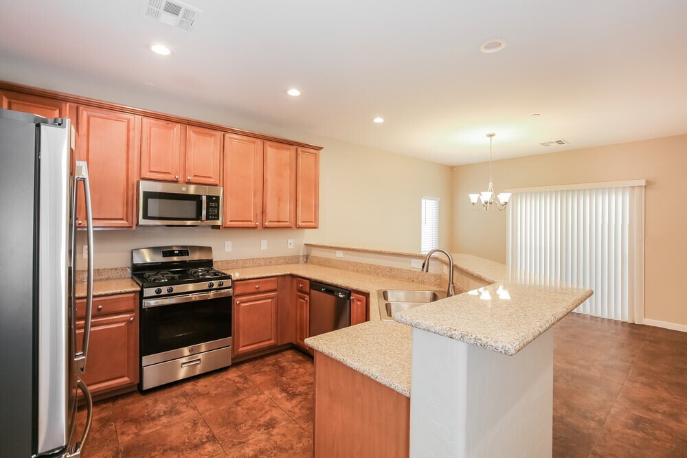 Building Photo - 6212 Red Jamboree Ct