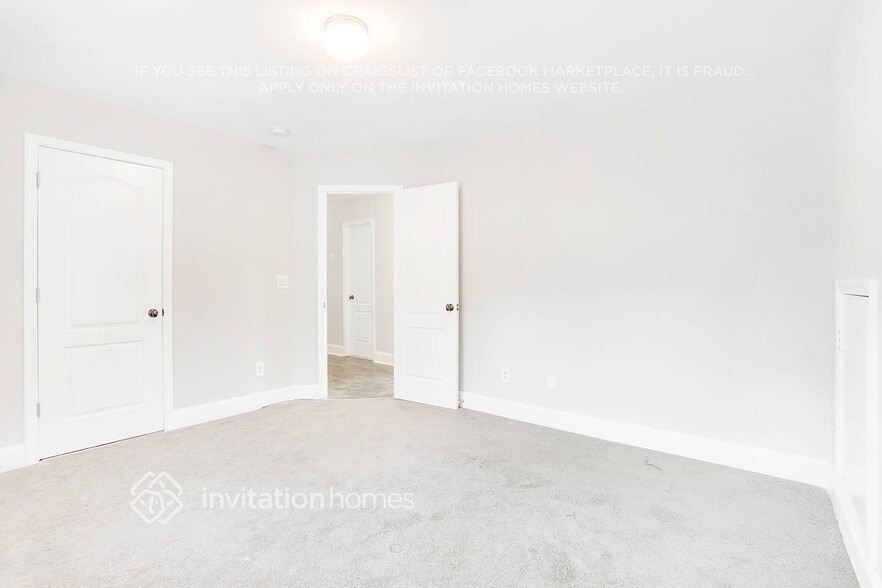 Building Photo - 1307 Sweetbriar Cir